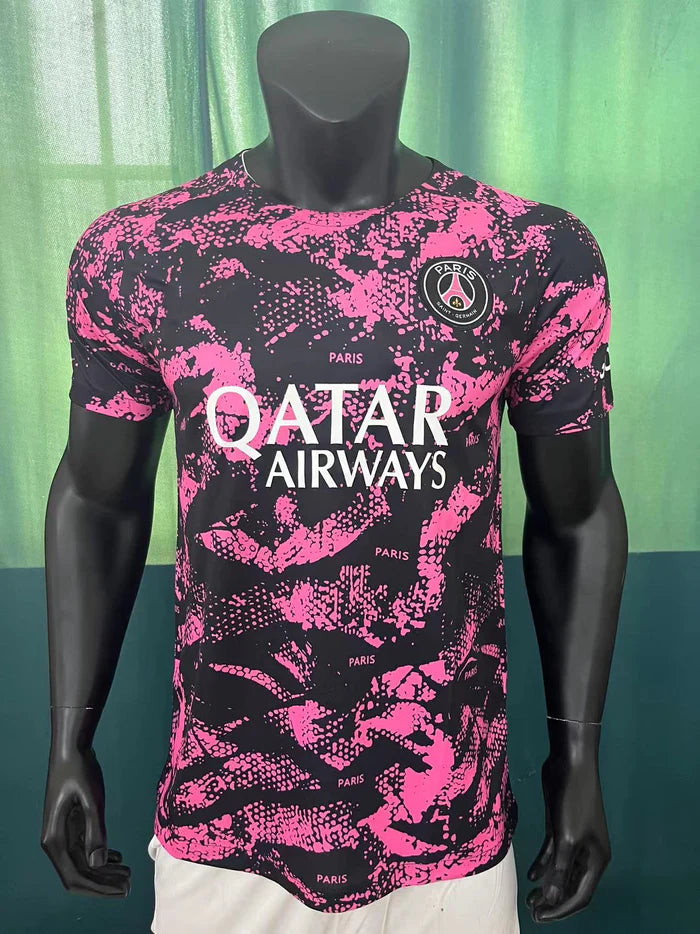 Maillot Paris Saint Germain saison 2023-2024 édition spéciale version player rose et noir