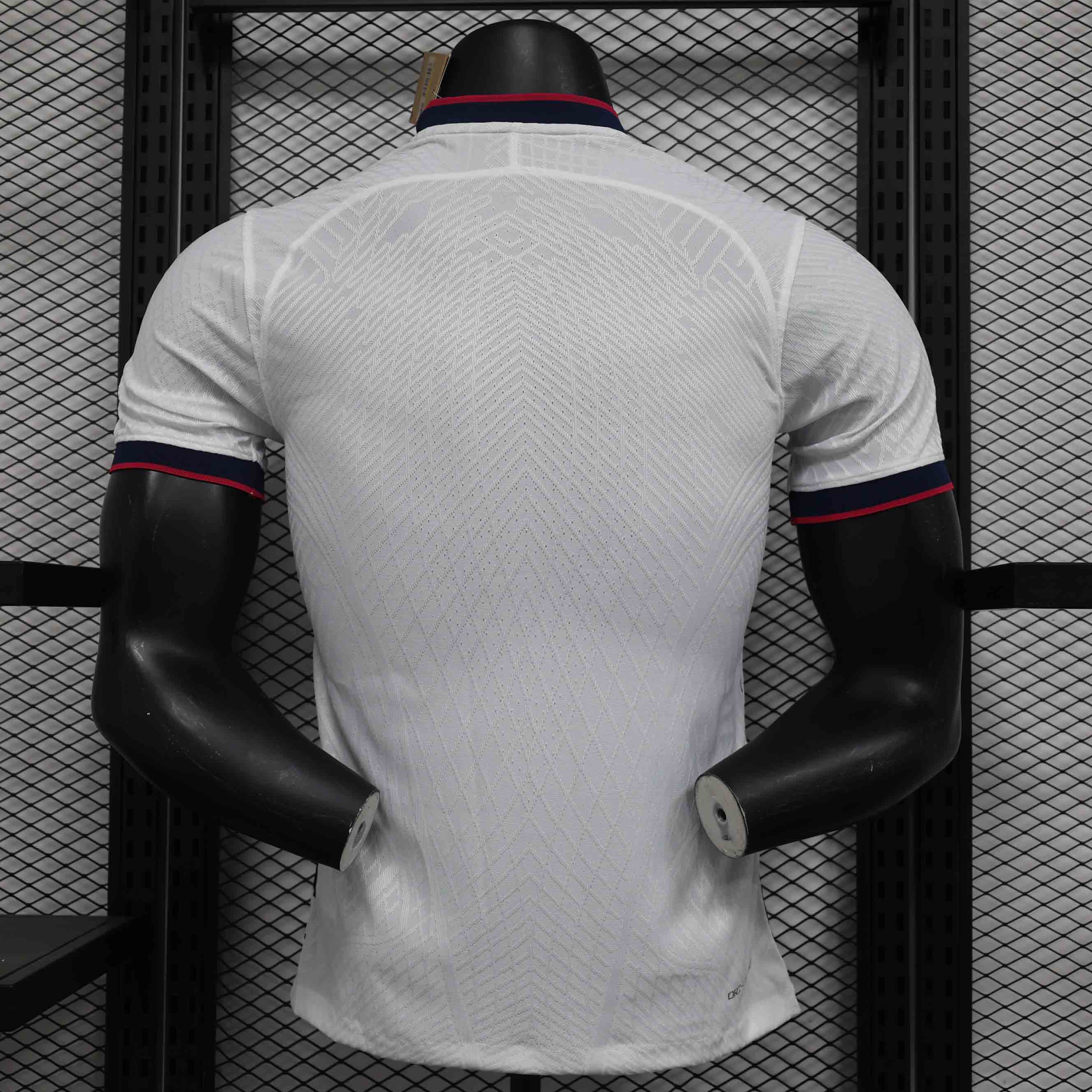 Maillot Tottenham concept 2024-25