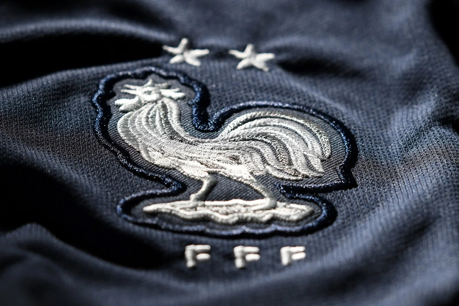 Maillots Équipe de France 2025-2026 : Guide Complet des Nouveaux Designs et Tendances