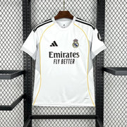 Maillot Real Madrid foot domicile 2025 2026