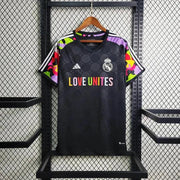 Maillot Real Madrid 2024 Édition « Love Unites »