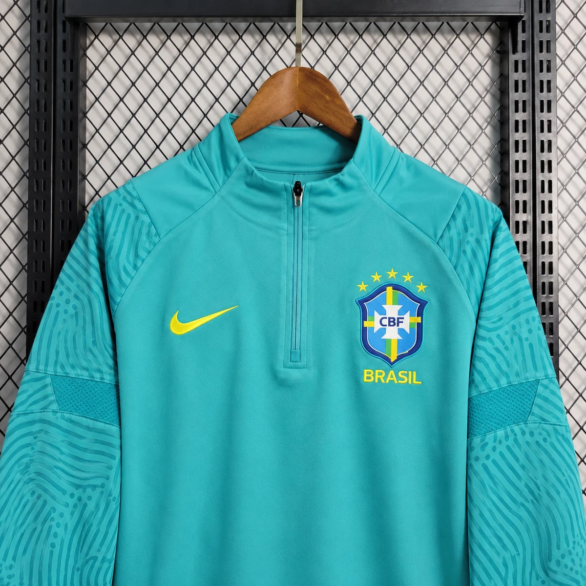 Pull zippé Seleção Brésil bleu turquoise, plan rapproché